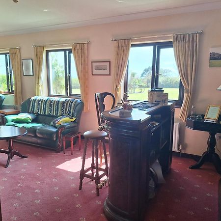 Corthna Lodge Schull Buitenkant foto