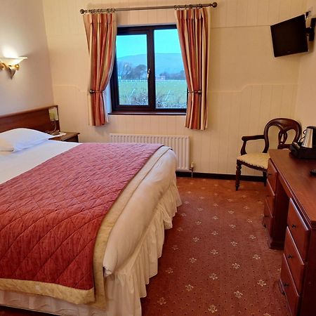 Corthna Lodge Schull Buitenkant foto