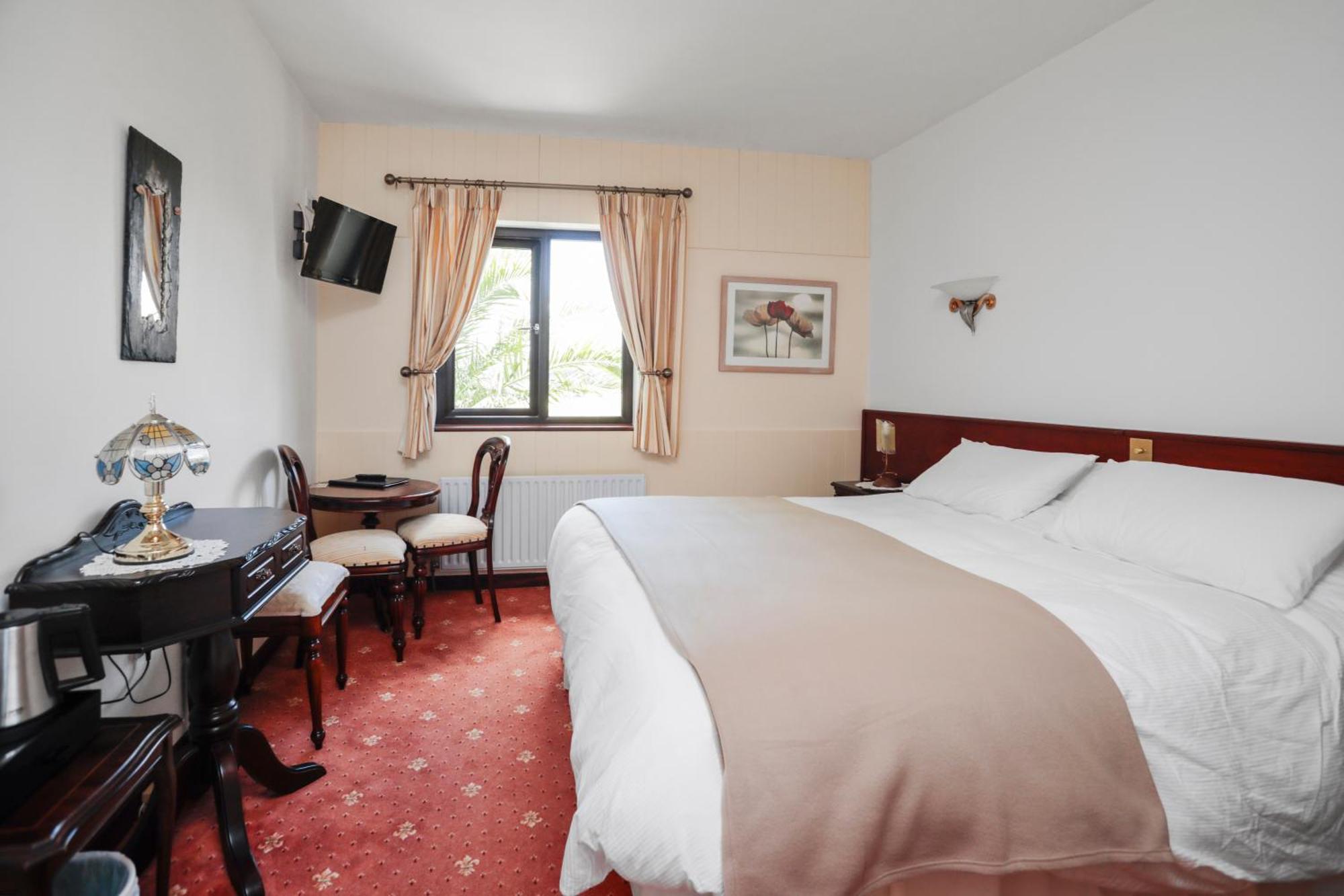 Corthna Lodge Schull Buitenkant foto